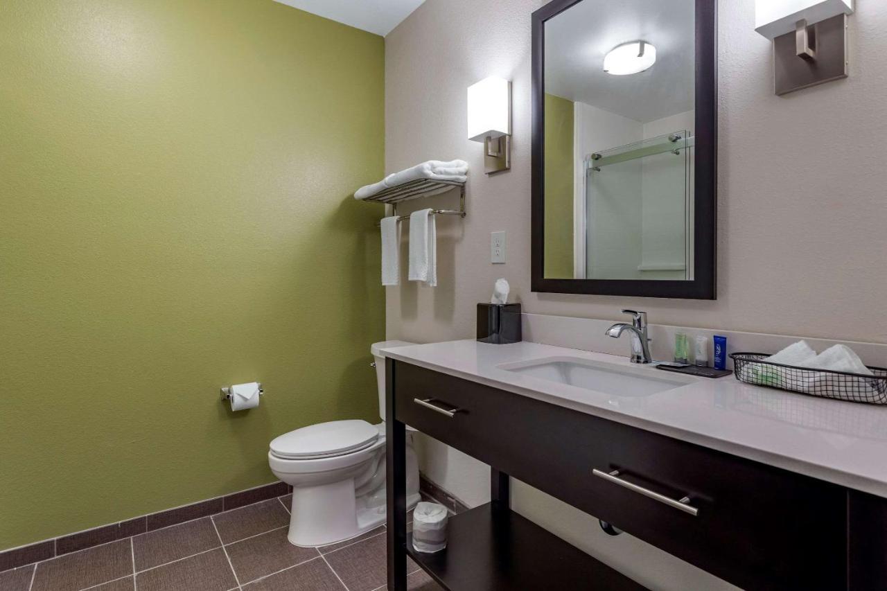 Sleep Inn & Suites Crosby 외부 사진