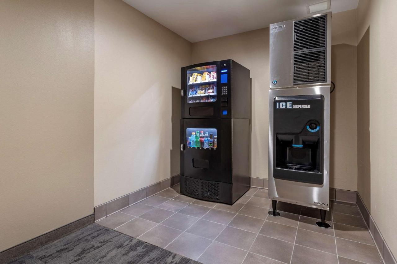 Sleep Inn & Suites Crosby 외부 사진