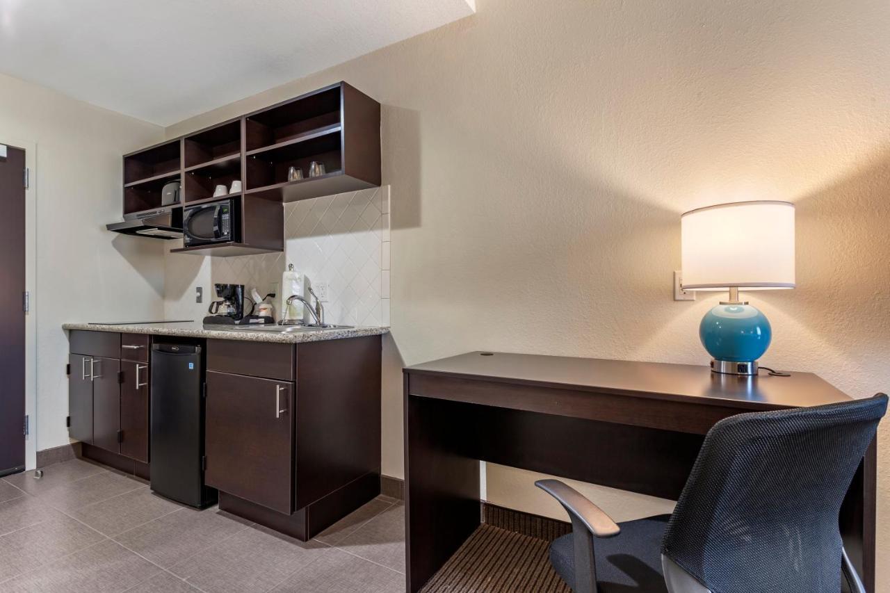 Sleep Inn & Suites Crosby 외부 사진